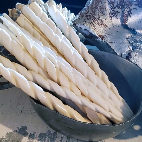 Handcrafted Avant Garde India Off White Carved Twisted Buffalo Bone Hair Stick - Picture 10 of 11